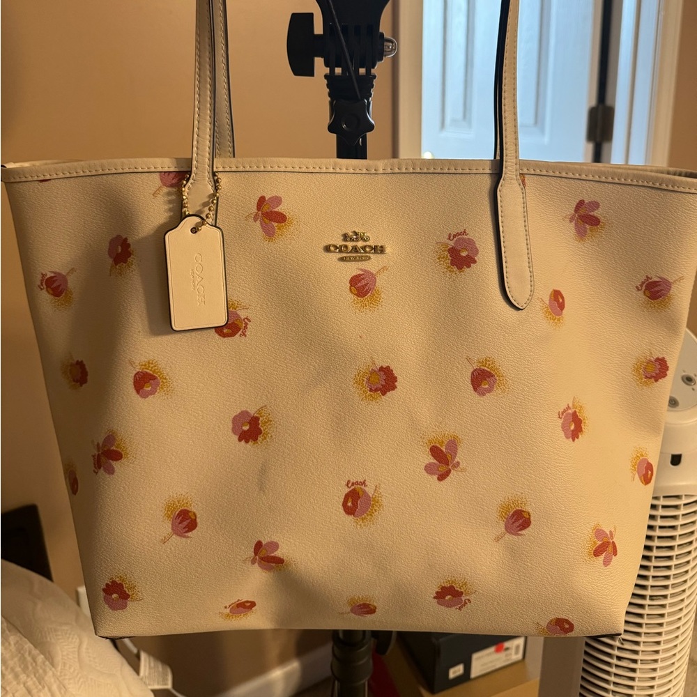 Coach Tote